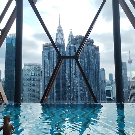 Scarletz Suite Klcc By Starworld Suite